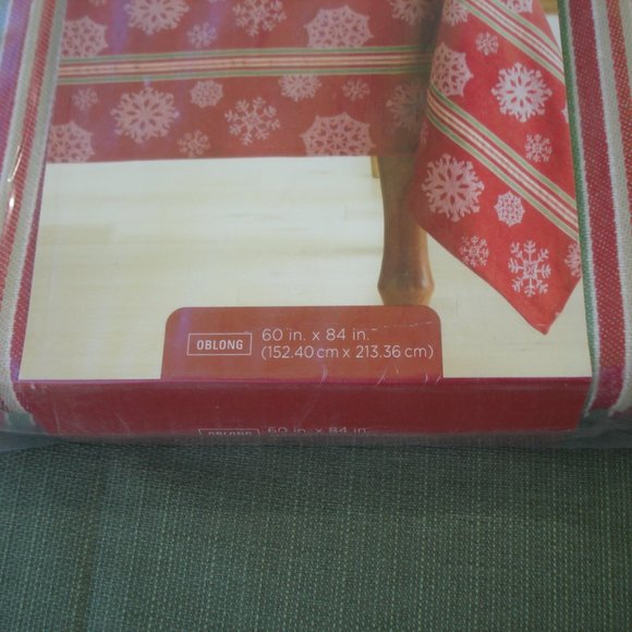 NEW 60" x 84" OBLONG Fabric TABLECLOTH Christmas Homestead Snowflake Farmhouse - Picture 9 of 13